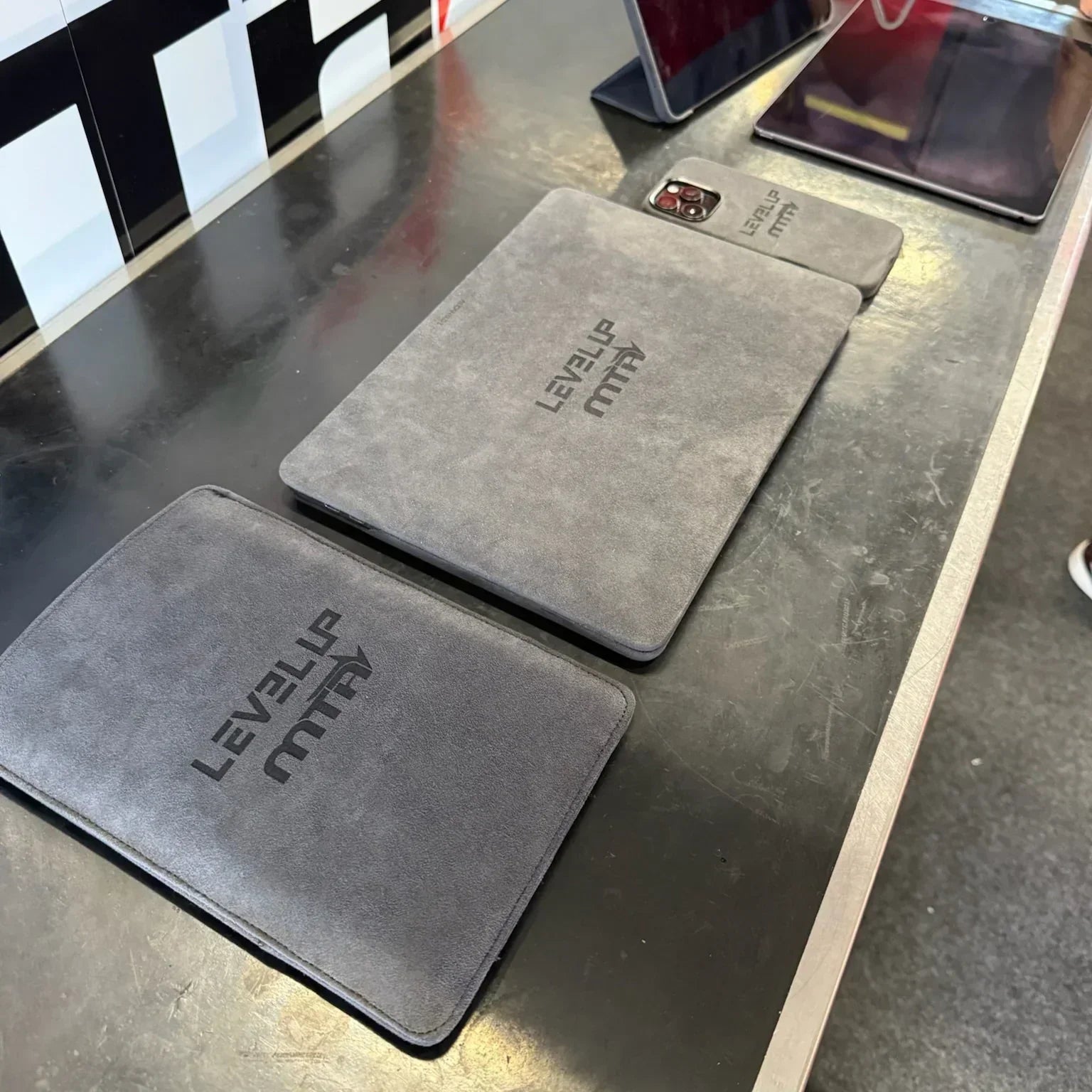 Alcantara MacBook Air Cover - For 13.6 inch (2022 M2 - 2025 M4) - LEVEL UP MTA - Space Grey