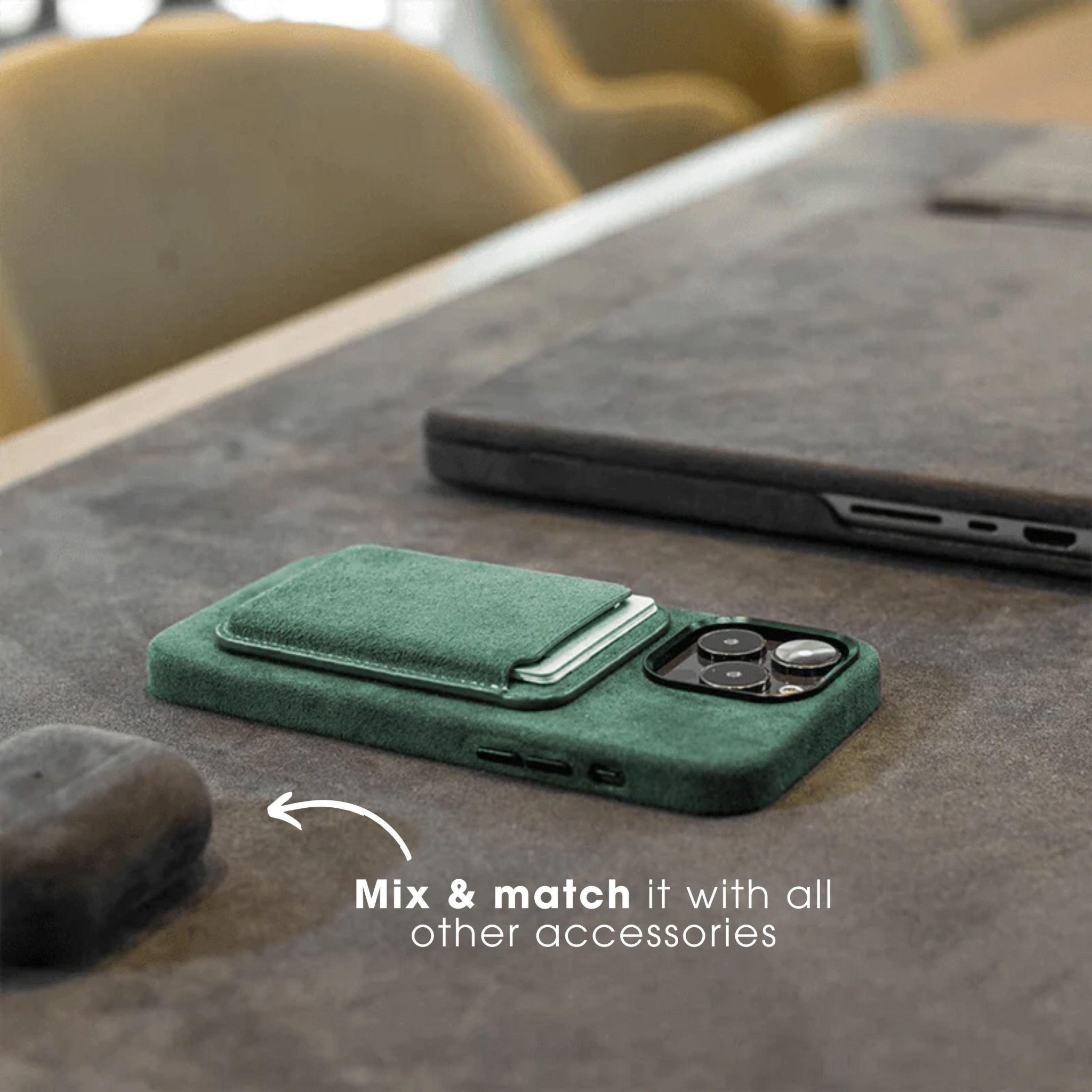 iPhone 13 - Alcantara Case - Midnight Green - Alcanside